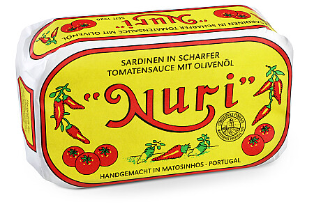 Nuri Sardinen in scharfer Tomatensauce